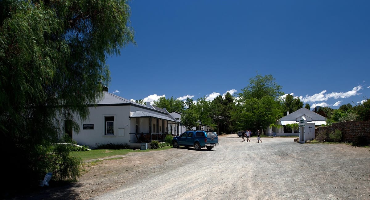 Why painters and sculptors keep turning up in semi-desert towns